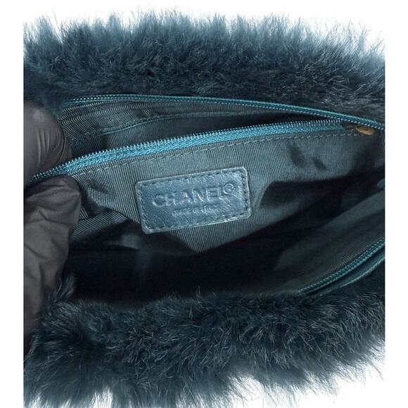 CHANEL Green Fur Chain Shoulder Bag A-A13229 - Picture 8 of 10